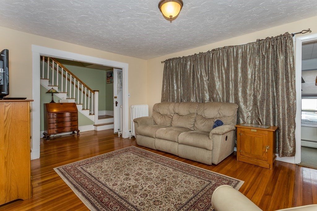 83 Colby Road Quincy, MA 02171 - Photo 3 of 18 Gallery Image 3