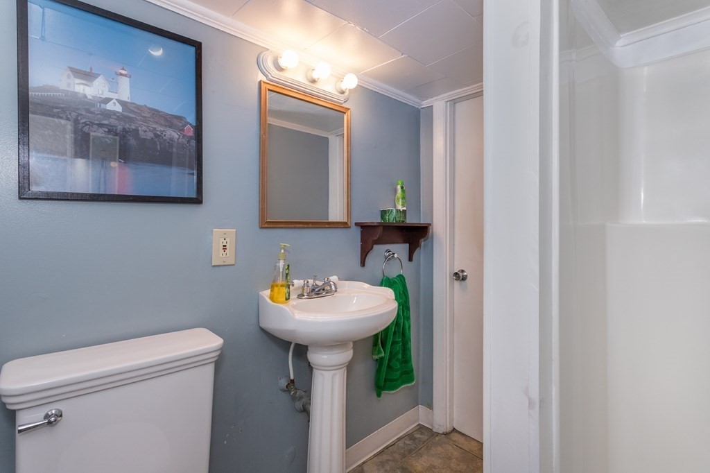 83 Colby Road Quincy, MA 02171 - Photo 9 of 18 Gallery Image 9