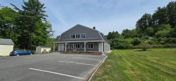 $2,600 | 1578 B Dover Road, Epsom, NH 03234