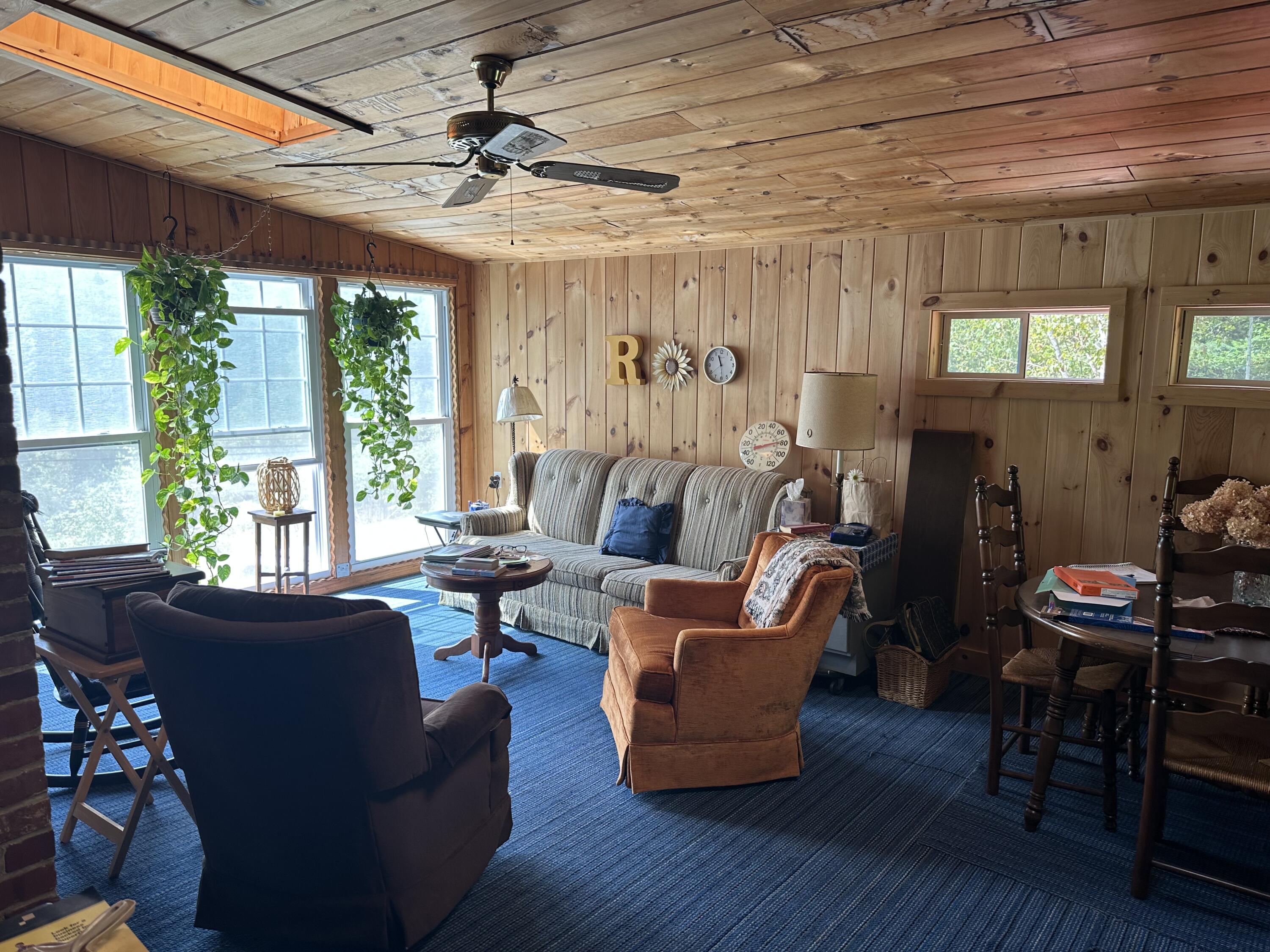 1142 U.S. Rte 2 Rumford, ME 04276 - Photo 15 of 28 1142 Rte 2 den