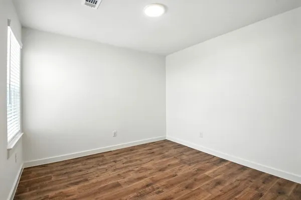 $2,385 | 1860 North Dry Cherry Lane, Unit B, Dayton, TX 77535