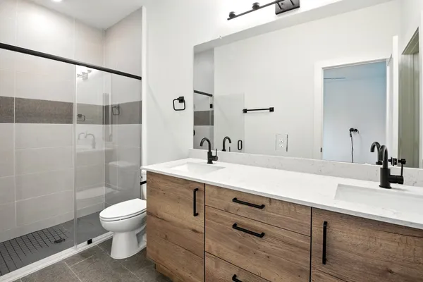 $2,385 | 1860 Dry Cherry Lane, Unit B, Dayton, TX 77535