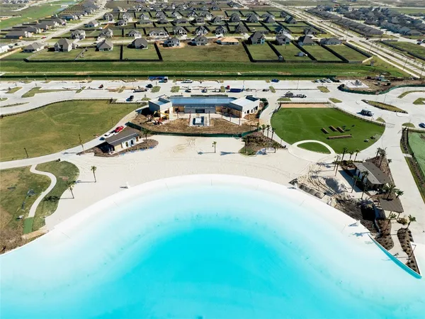 $2,385 | 1860 North Dry Cherry Lane, Unit B, Dayton, TX 77535