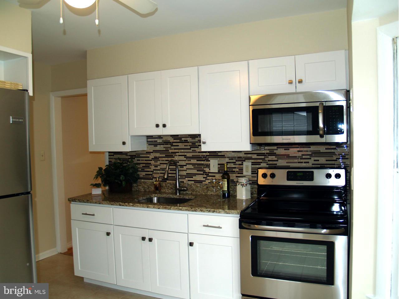 11503 Dewey Road Silver Spring, MD 20906 - Photo 8 of 27 Kitchen