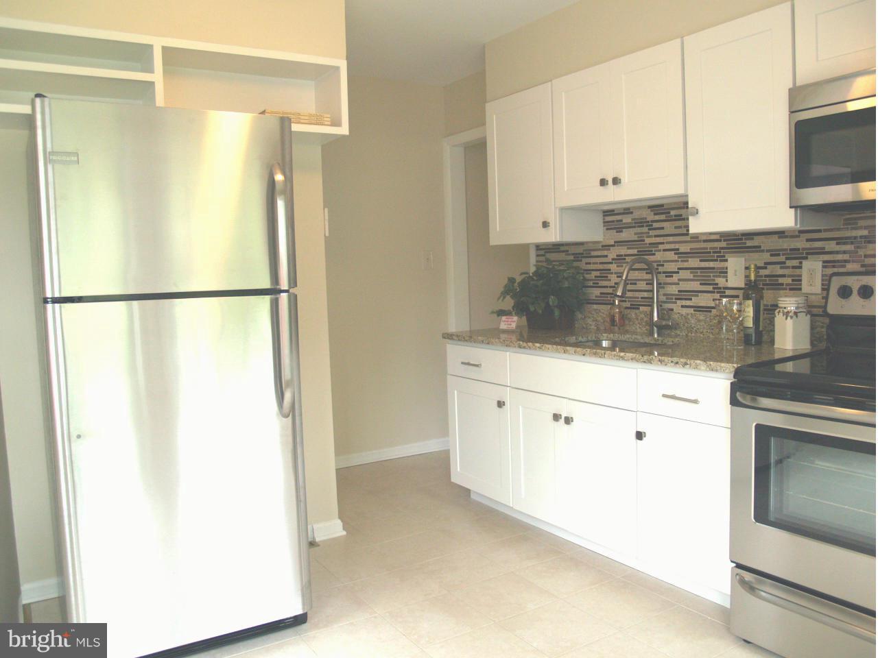 11503 Dewey Road Silver Spring, MD 20906 - Photo 10 of 27 Kitchen