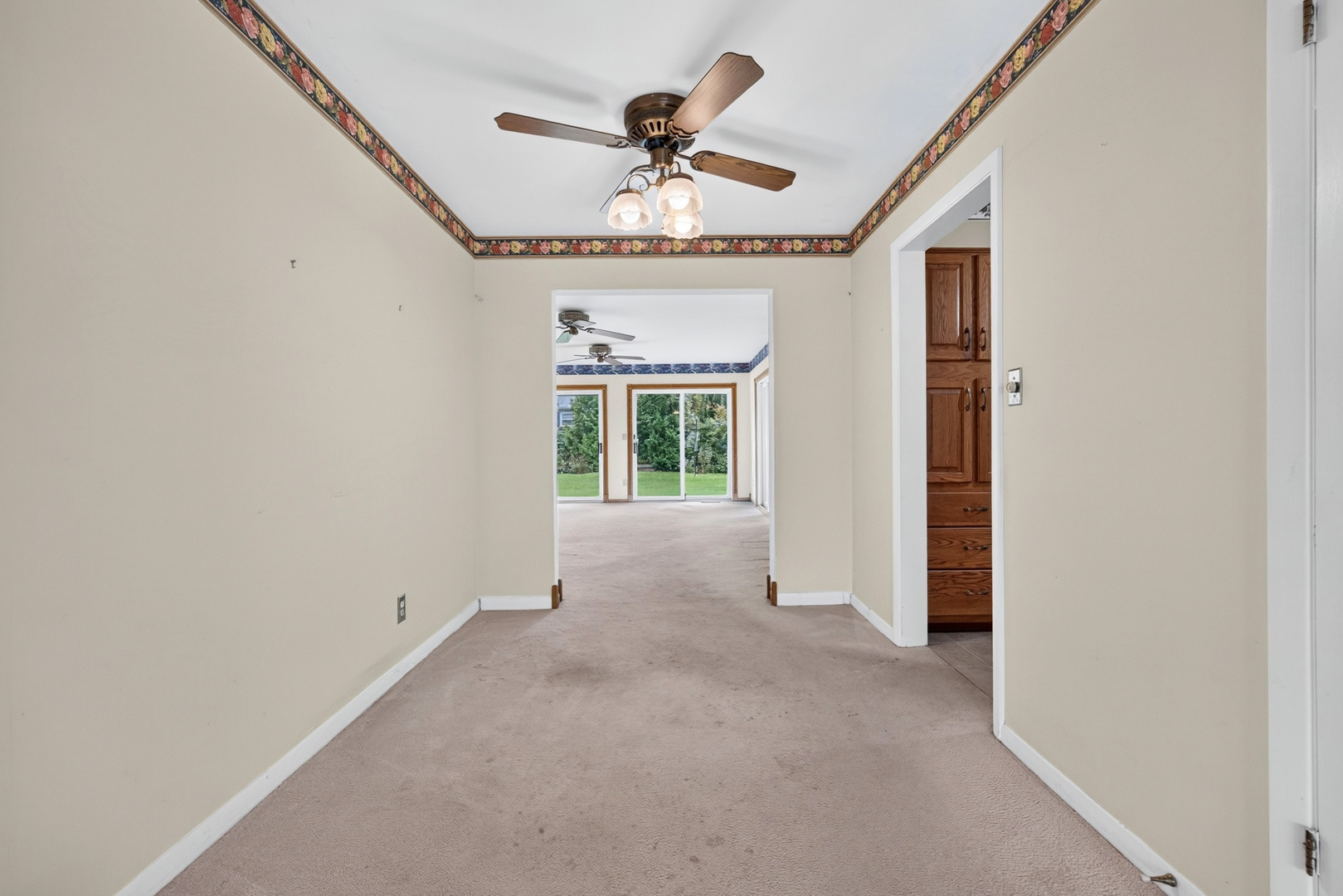 405 Warren Avenue Normal, IL 61761 - Photo 7 of 38 Gallery Image 7