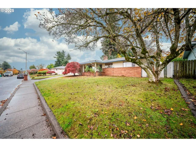 $490,000 | 13222 Northeast Fremont Street, Portland, OR 97230