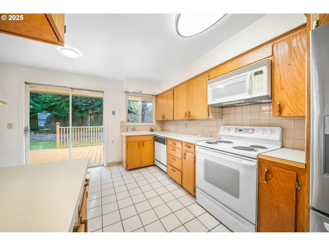 $490,000 | 13222 Northeast Fremont Street, Portland, OR 97230