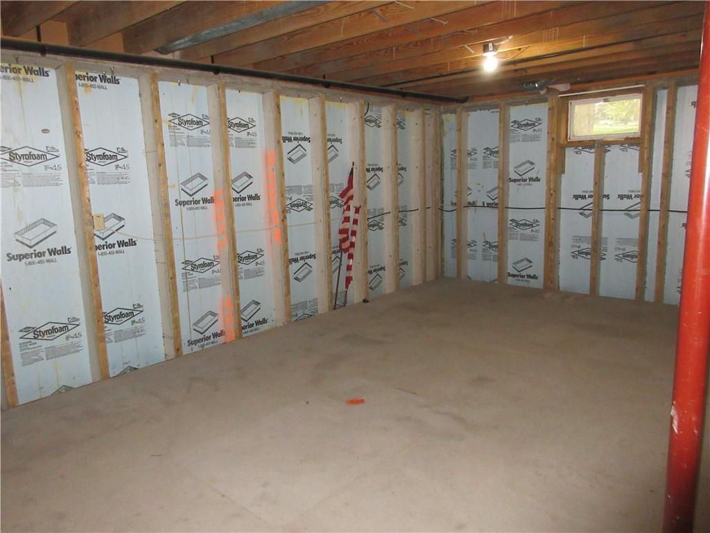 101 Springhouse Drive Butler, PA 16001 - Photo 13 of 19 Gallery Image 13