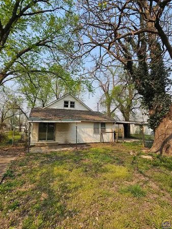 $75,000 | 221 East Lincoln Street, Madison, KS 66860
