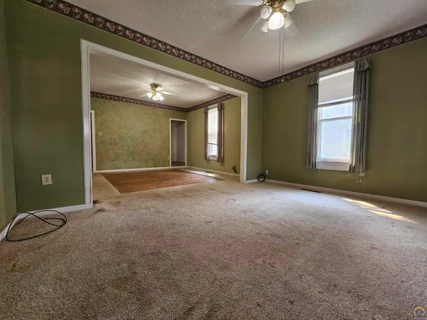 $75,000 | 221 East Lincoln Street, Madison, KS 66860