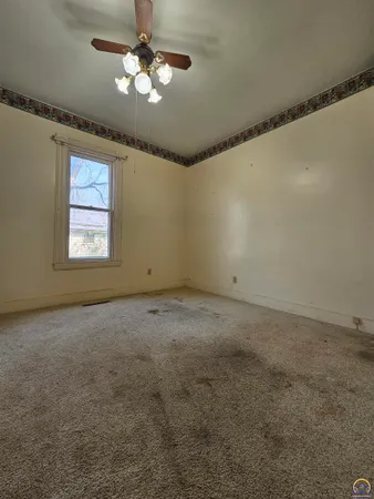 $75,000 | 221 East Lincoln Street, Madison, KS 66860