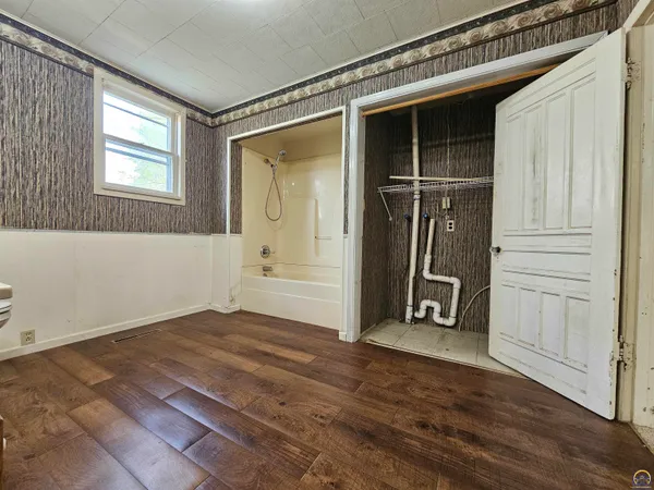 $75,000 | 221 East Lincoln Street, Madison, KS 66860