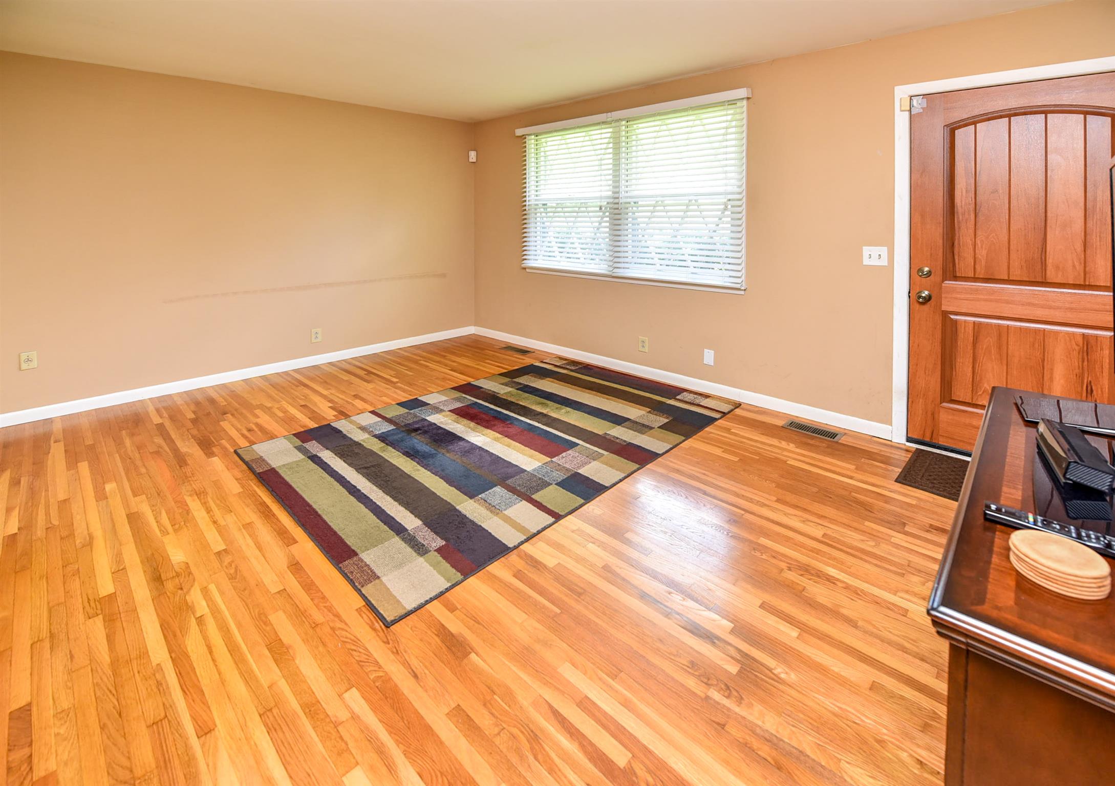 147 2 Valley Road Hendersonville, TN 37075 - Photo 4 of 21 Gallery Image 4