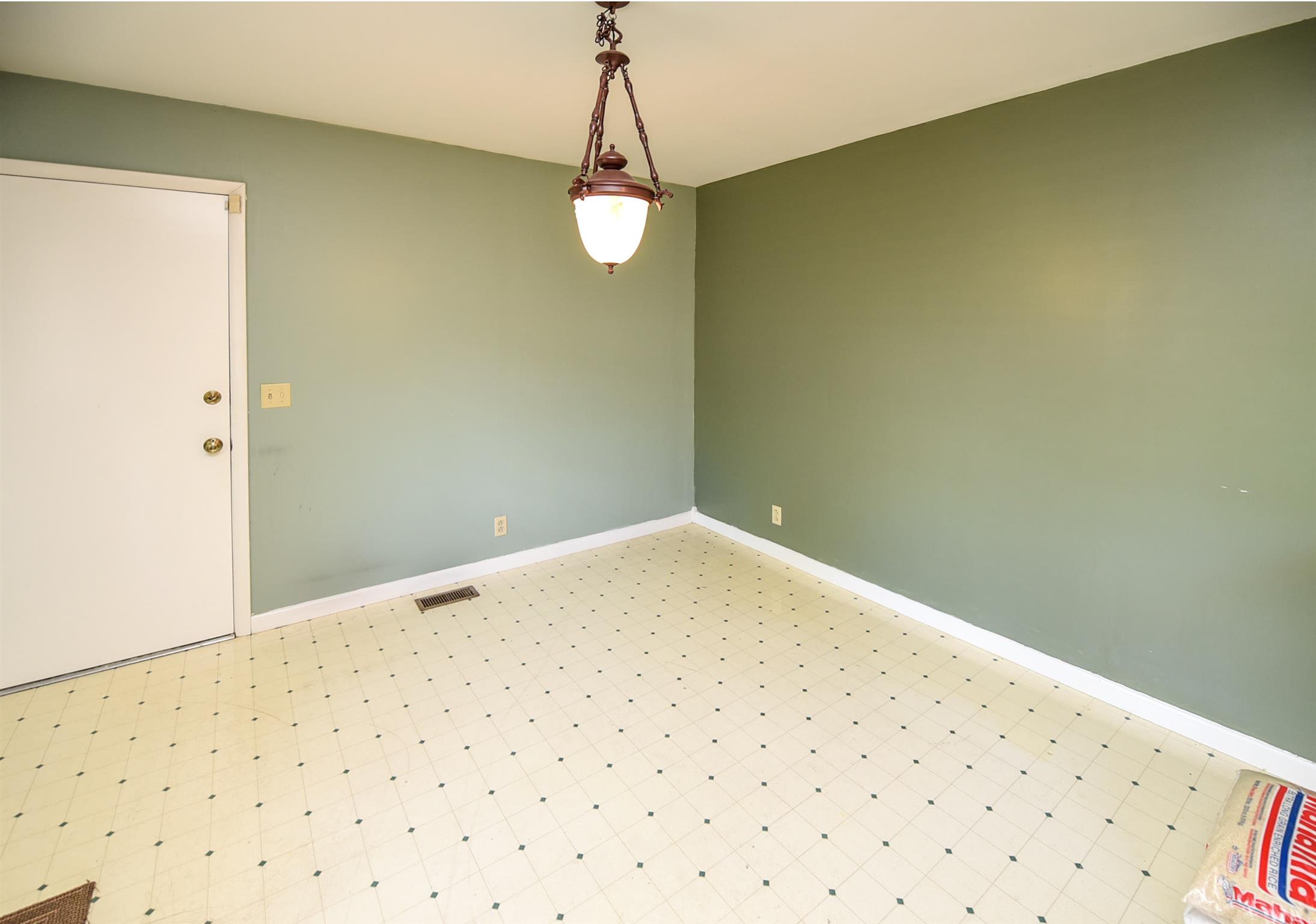 147 2 Valley Road Hendersonville, TN 37075 - Photo 8 of 21 Gallery Image 8