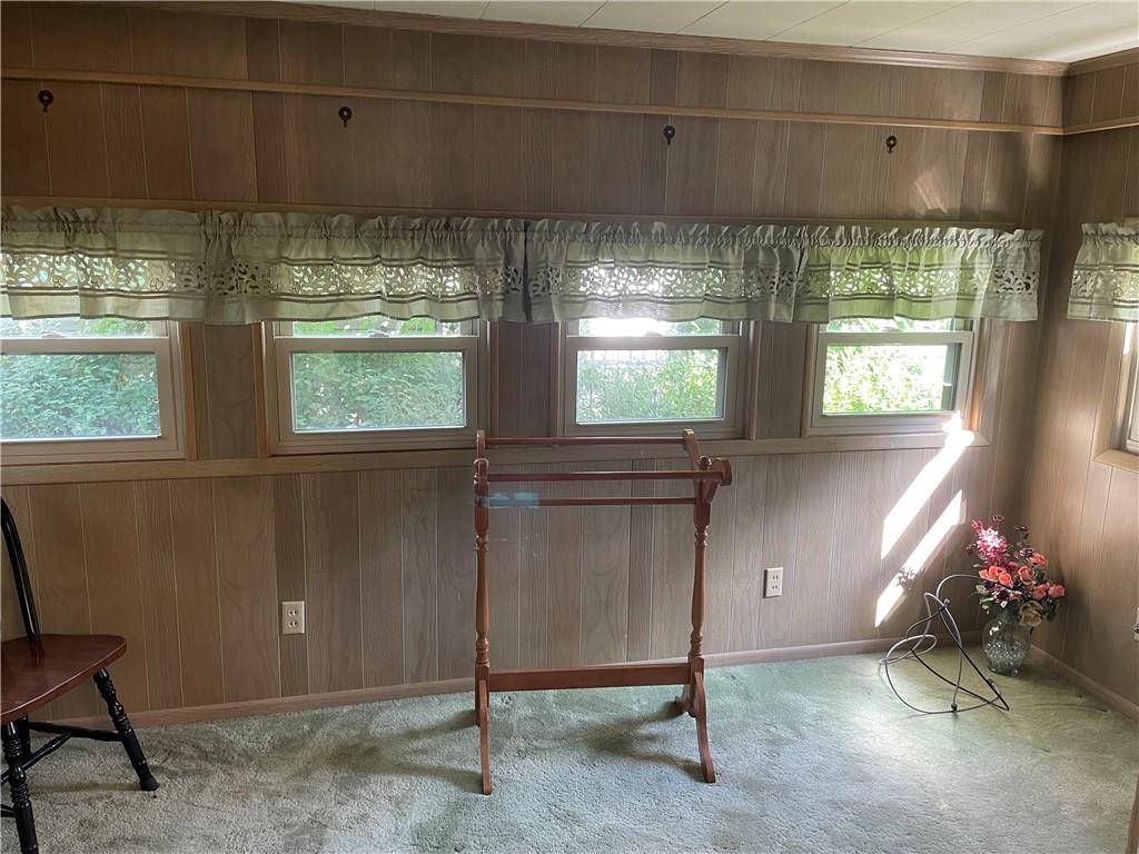 939 Mayfield Road Sharpsville, PA 16150 - Photo 6 of 24 Gallery Image 6