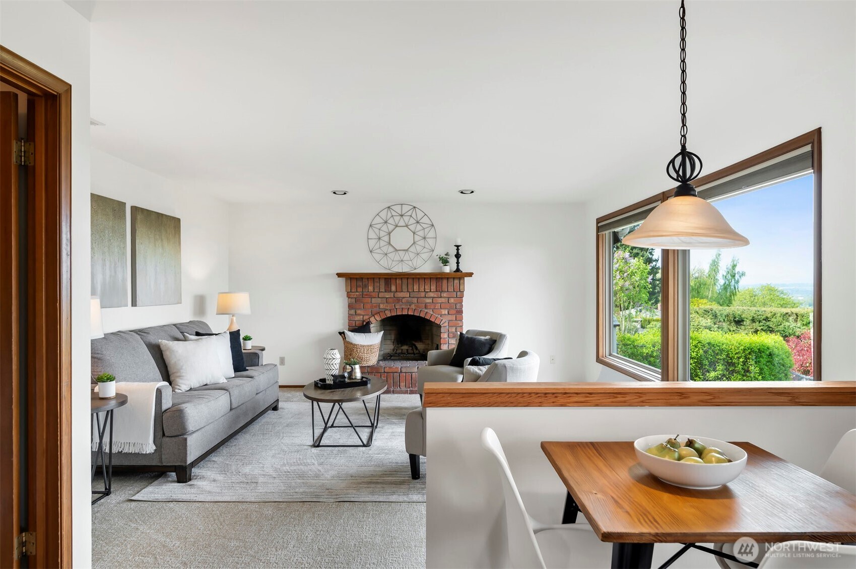 4631 View Drive Everett, WA 98203 - Photo 11 of 40 a living room with furniture and a fireplace