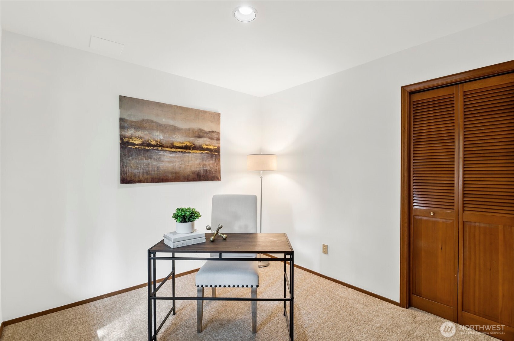 4631 View Drive Everett, WA 98203 - Photo 23 of 40 a view of a workspace with furniture