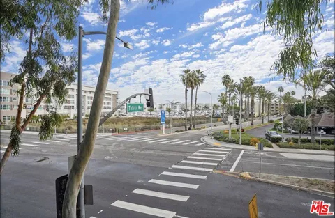 $5,400 | 310 Tahiti Way, Unit 201, Marina del Rey, CA 90292