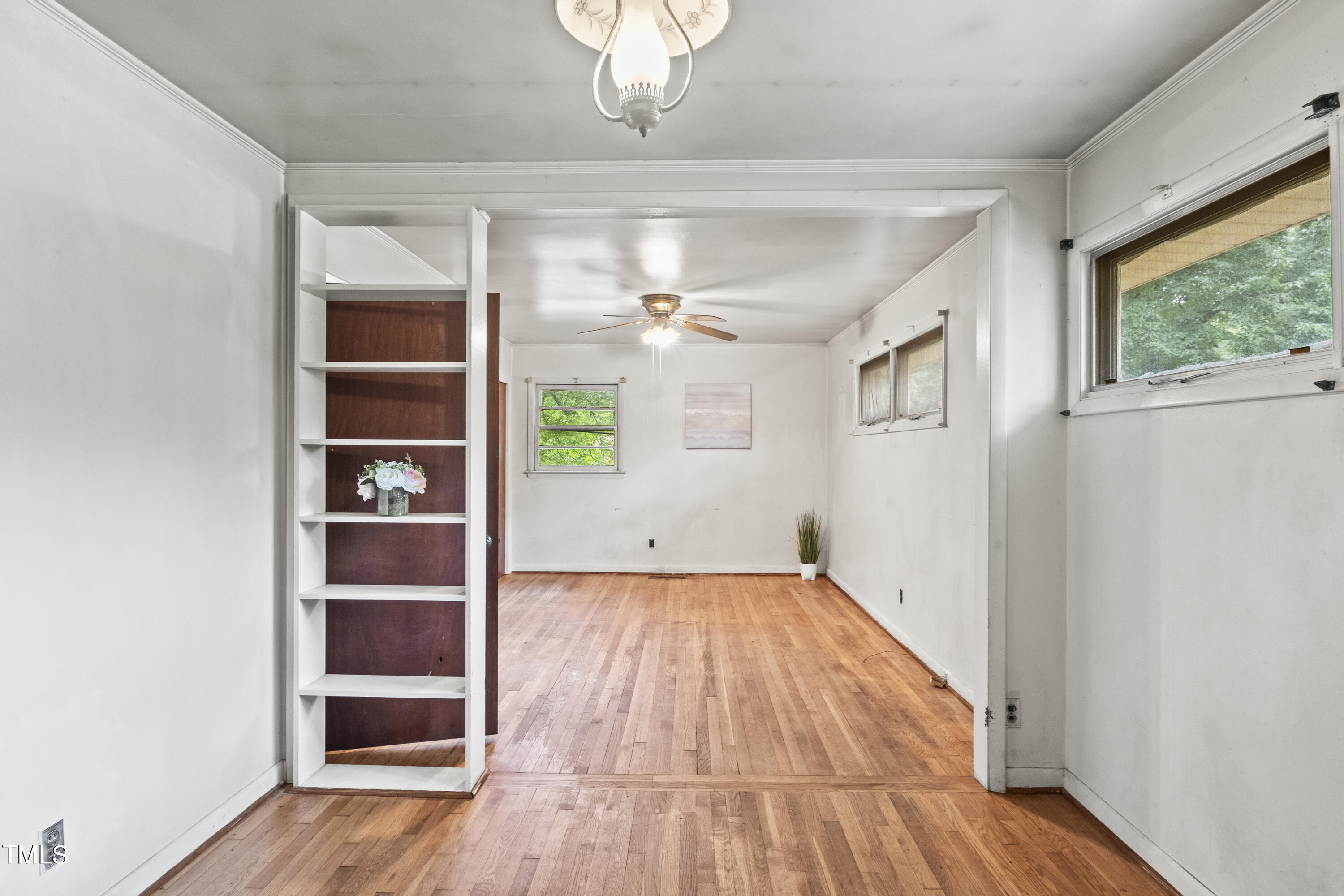 633 Ashford Street Raleigh, NC 27610 - Photo 15 of 25 18-20240620_633 Ashford St012