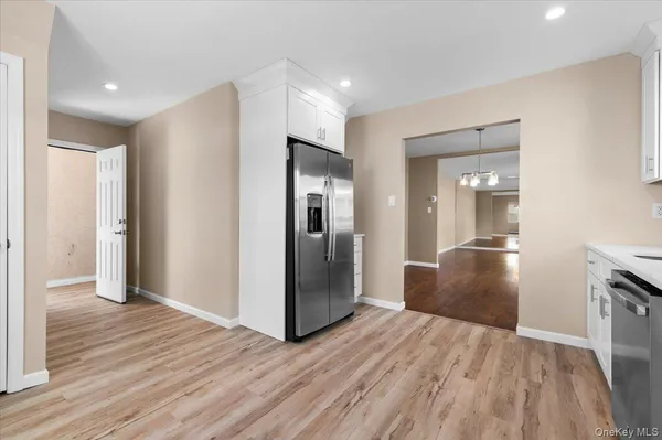 $4,500 | 1461 10th Street, West Babylon, NY 11704