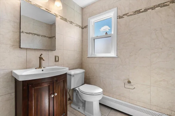 $4,500 | 1461 10th Street, West Babylon, NY 11704