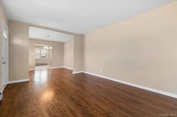 $4,500 | 1461 10th Street, West Babylon, NY 11704