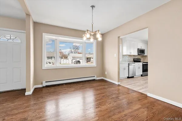 $4,500 | 1461 10th Street, West Babylon, NY 11704