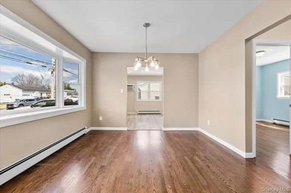 $4,500 | 1461 10th Street, West Babylon, NY 11704