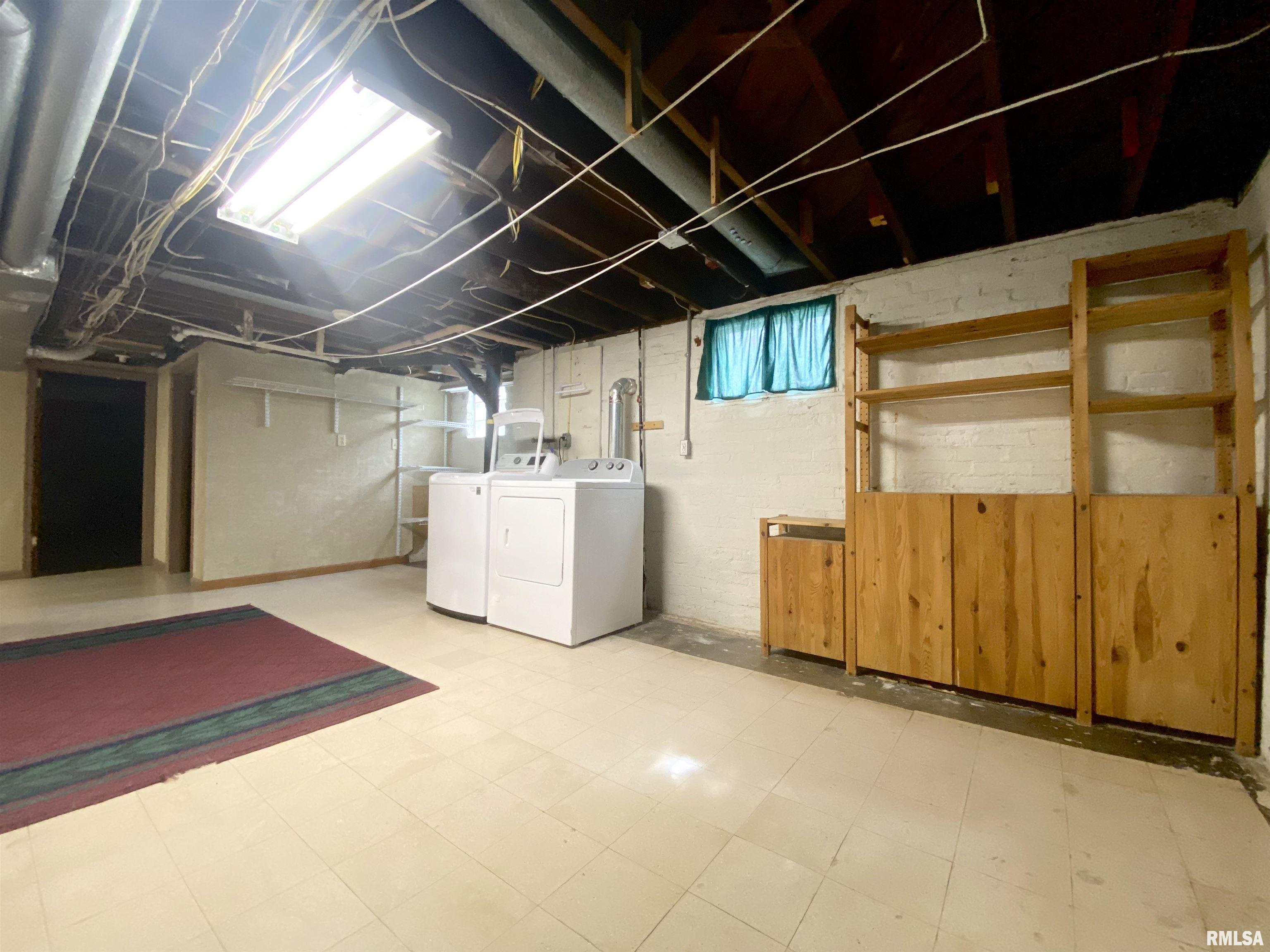 1620 Holmes Avenue Springfield, IL 62704 - Photo 22 of 40 Gallery Image 22