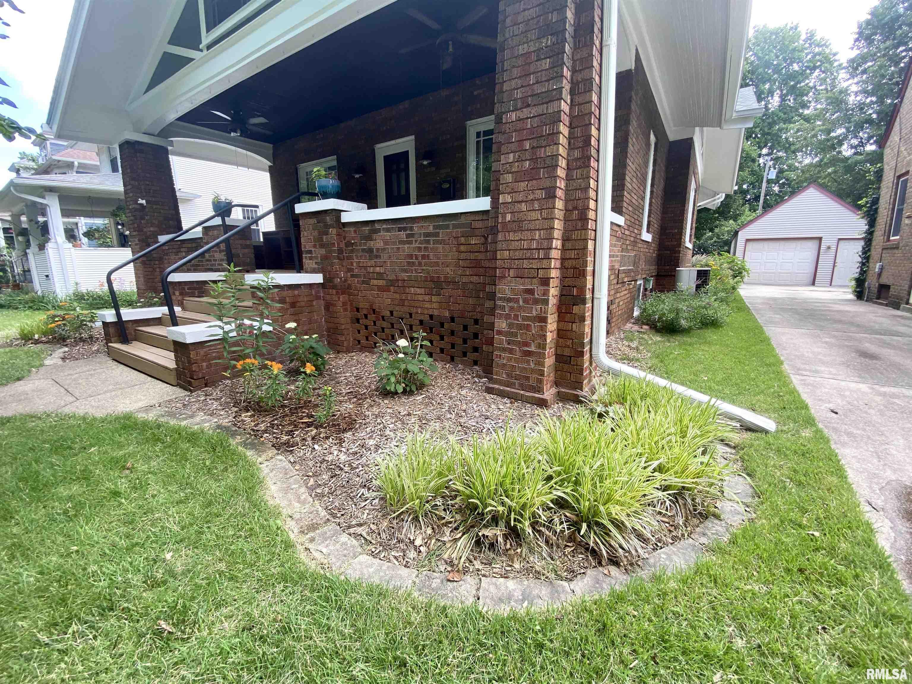 1620 Holmes Avenue Springfield, IL 62704 - Photo 38 of 40 Gallery Image 38