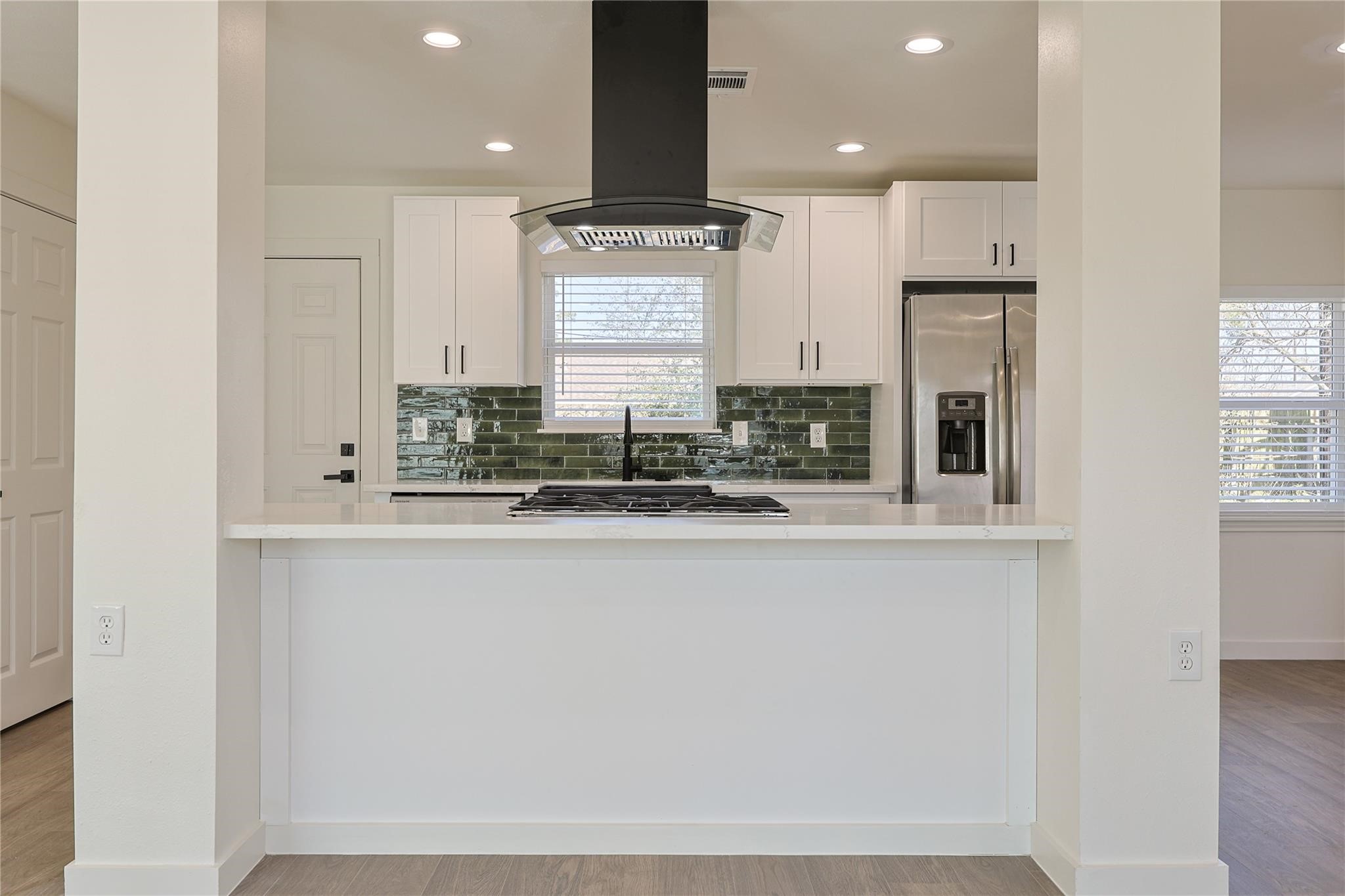 6619 Cobalt Street Houston, TX 77016 - Photo 3 of 25