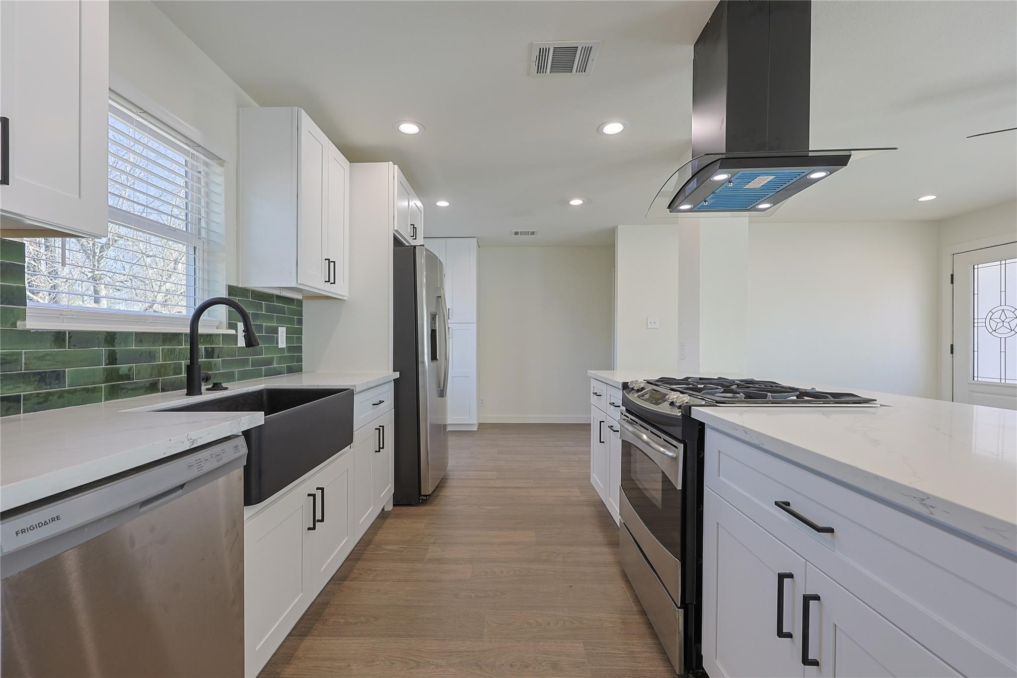 6619 Cobalt Street Houston, TX 77016 - Photo 4 of 25