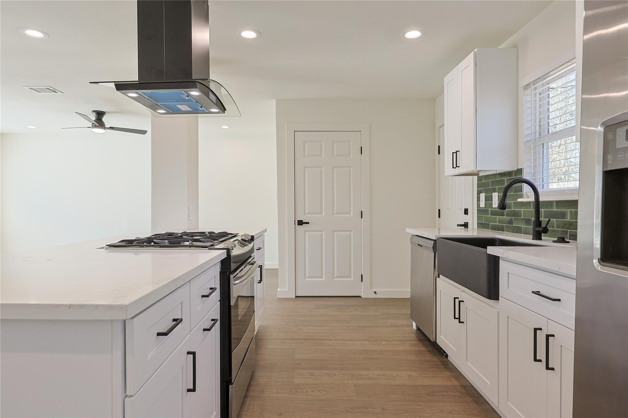 6619 Cobalt Street Houston, TX 77016 - Photo 5 of 25