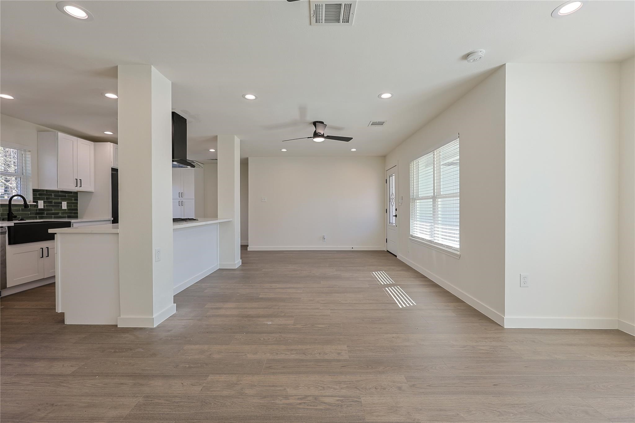 6619 Cobalt Street Houston, TX 77016 - Photo 6 of 25