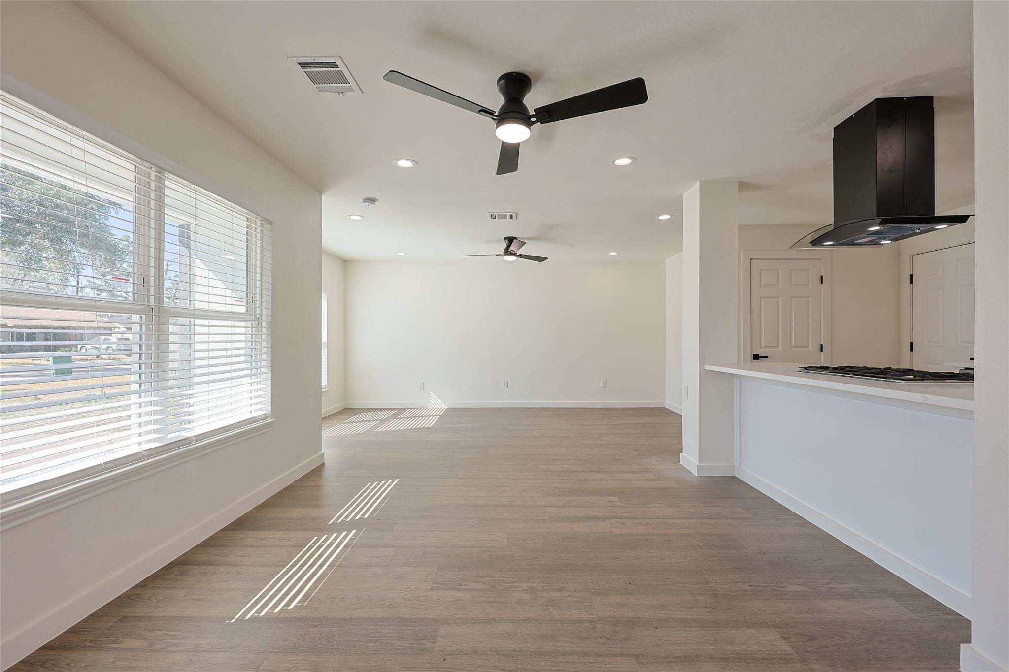 6619 Cobalt Street Houston, TX 77016 - Photo 7 of 25