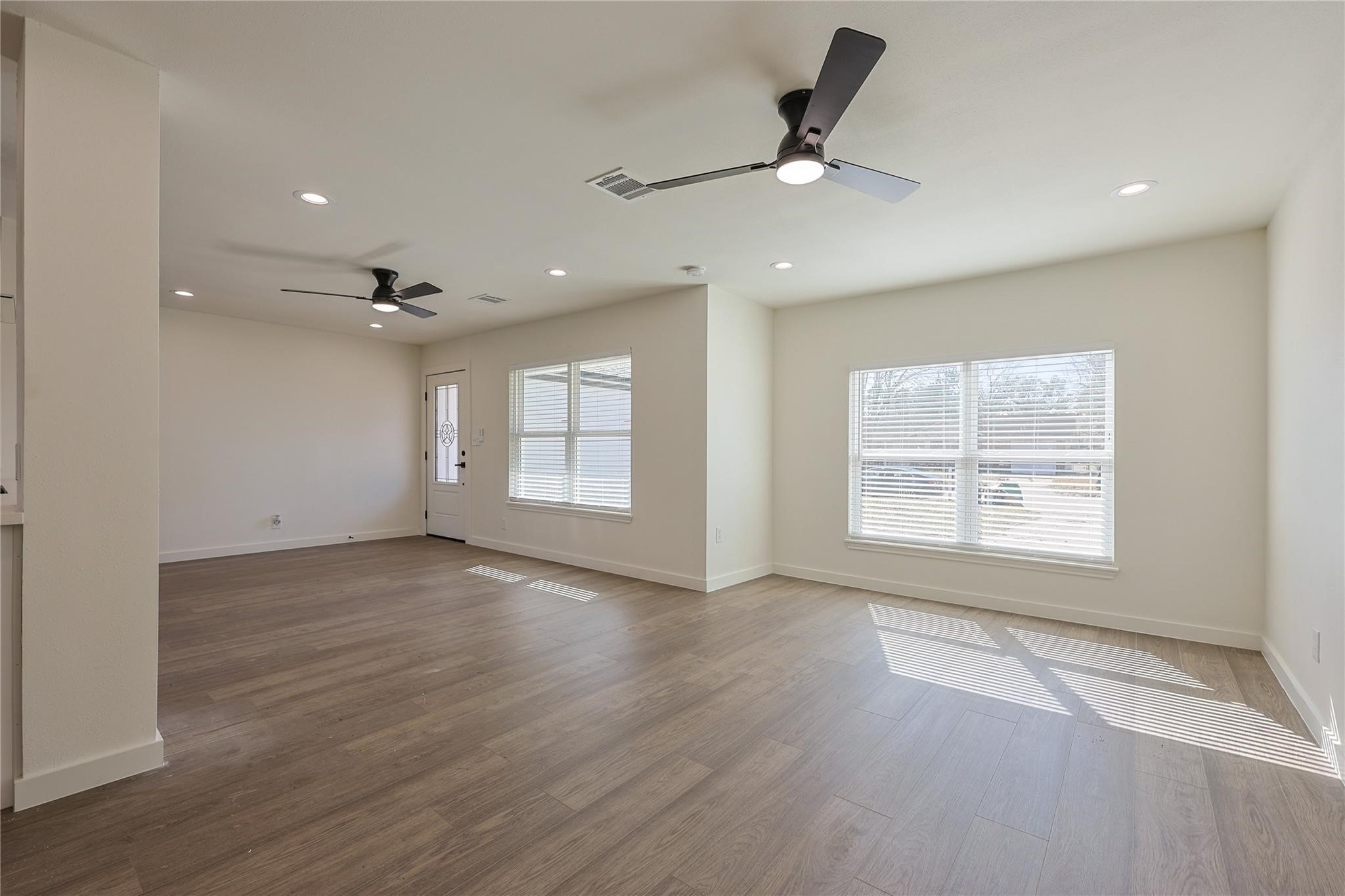 6619 Cobalt Street Houston, TX 77016 - Photo 10 of 25