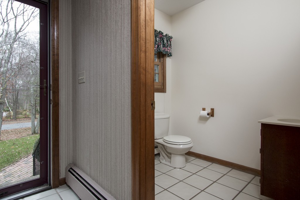 8 Dicarlo Road Hopkinton, MA 01748 - Photo 16 of 29 Gallery Image 16