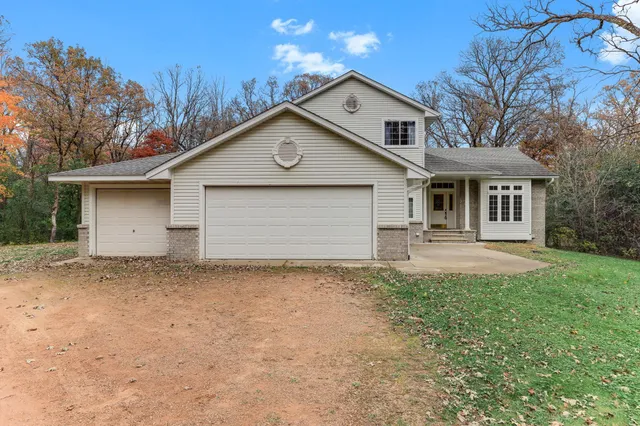 $474,900 | 2131 Viking Boulevard Northwest, Oak Grove, MN 55011