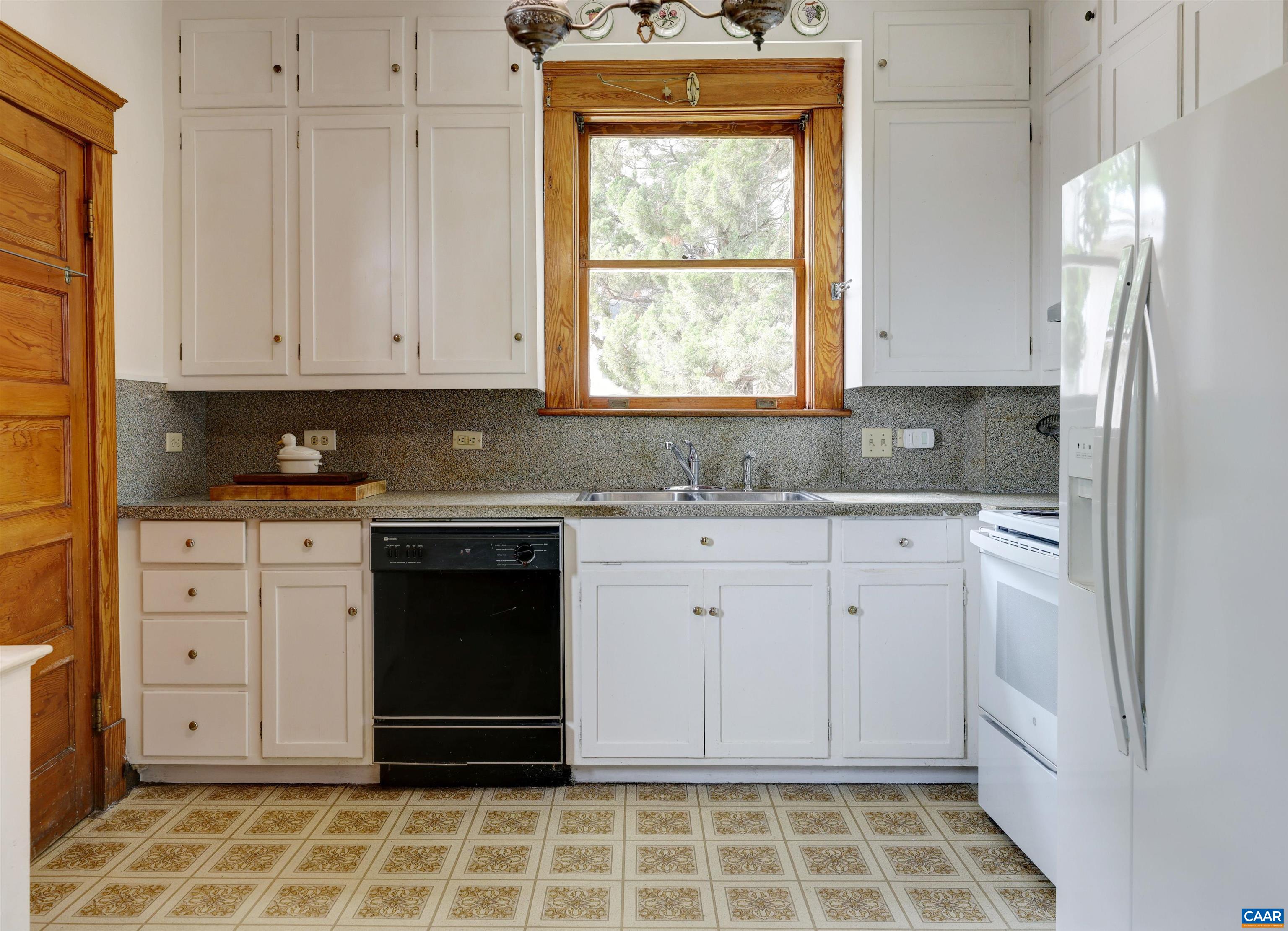 620 Ridge Street Charlottesville, VA 22902 - Photo 19 of 51