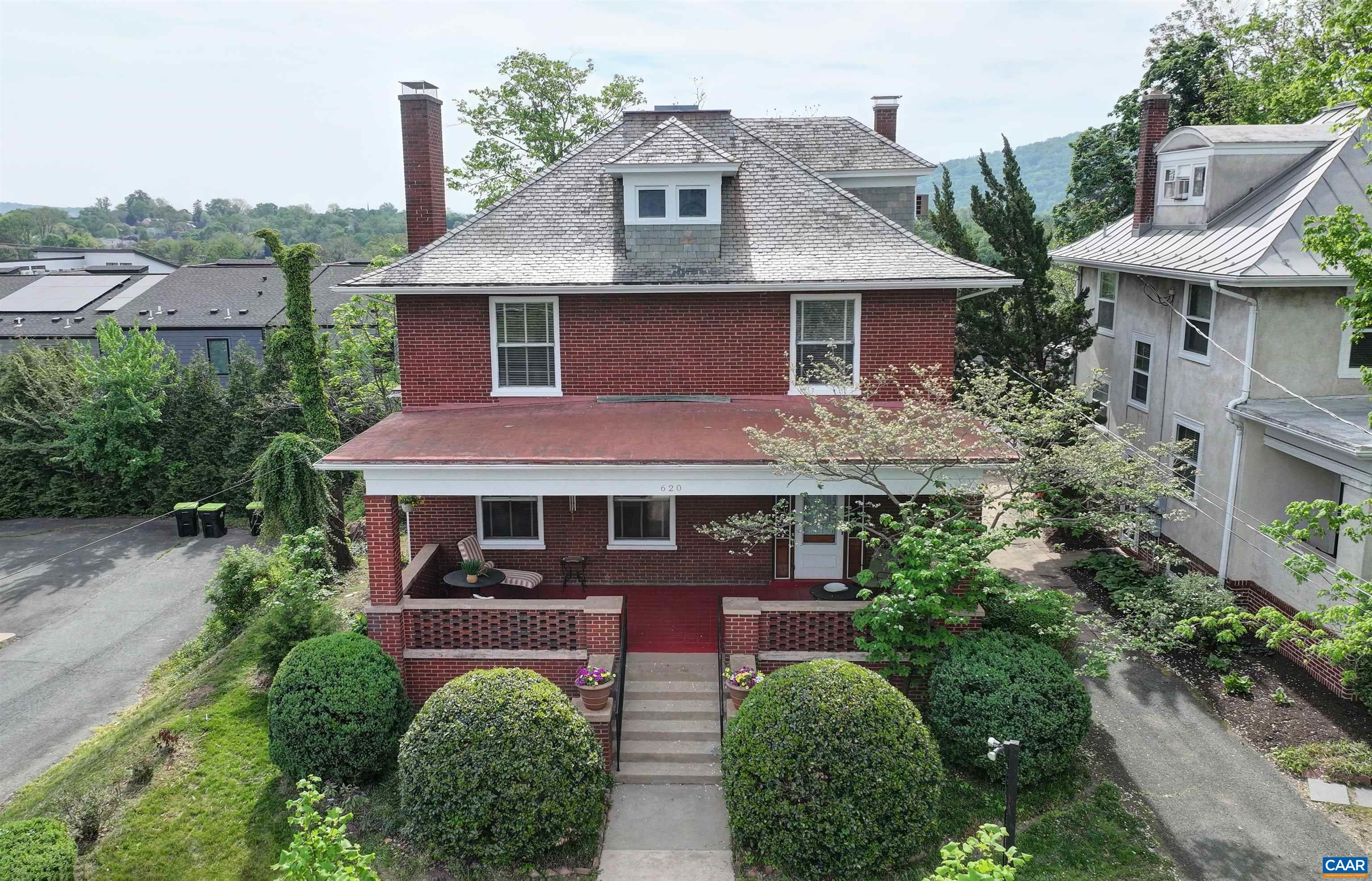 620 Ridge Street Charlottesville, VA 22902 - Photo 2 of 51
