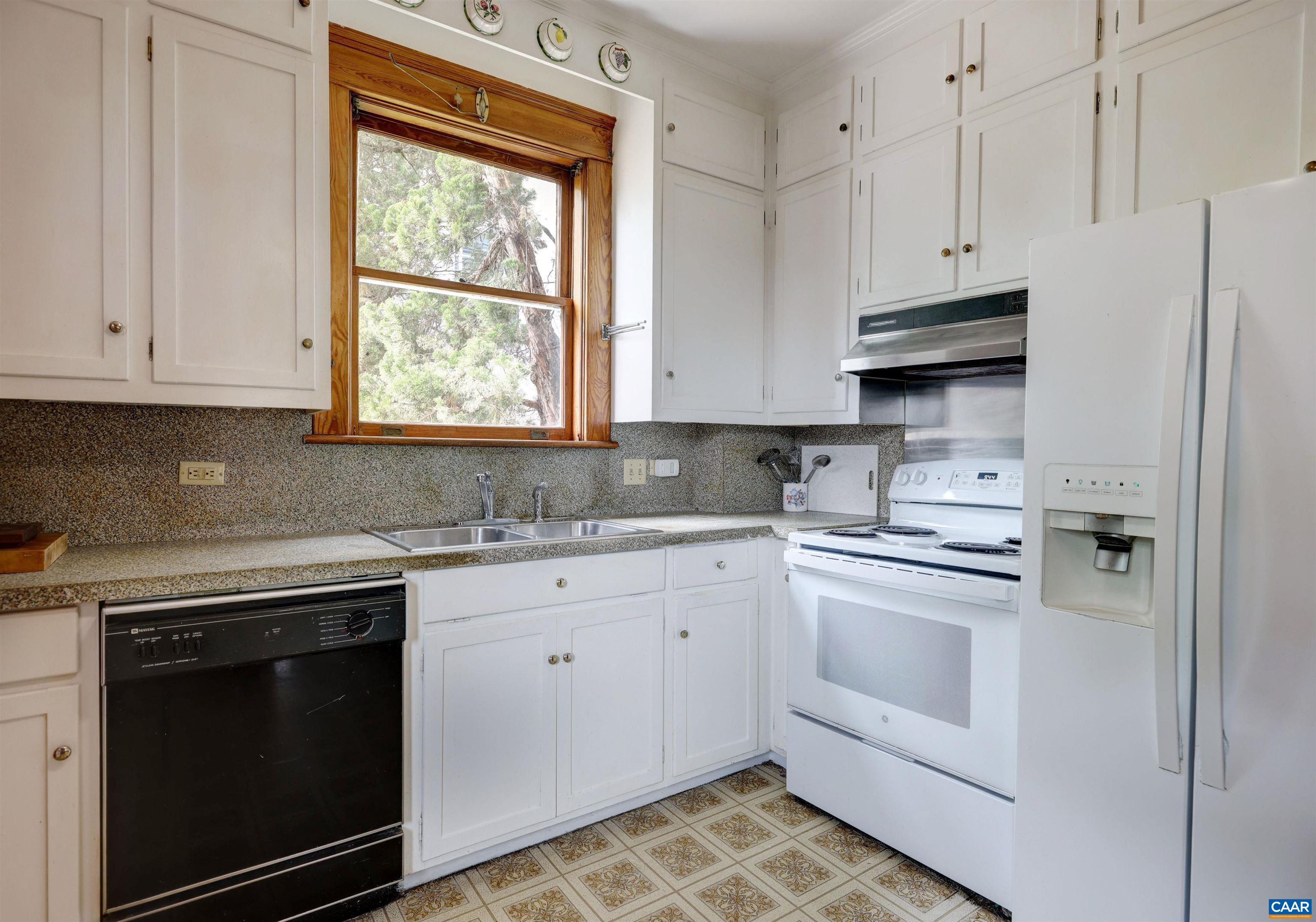 620 Ridge Street Charlottesville, VA 22902 - Photo 21 of 51