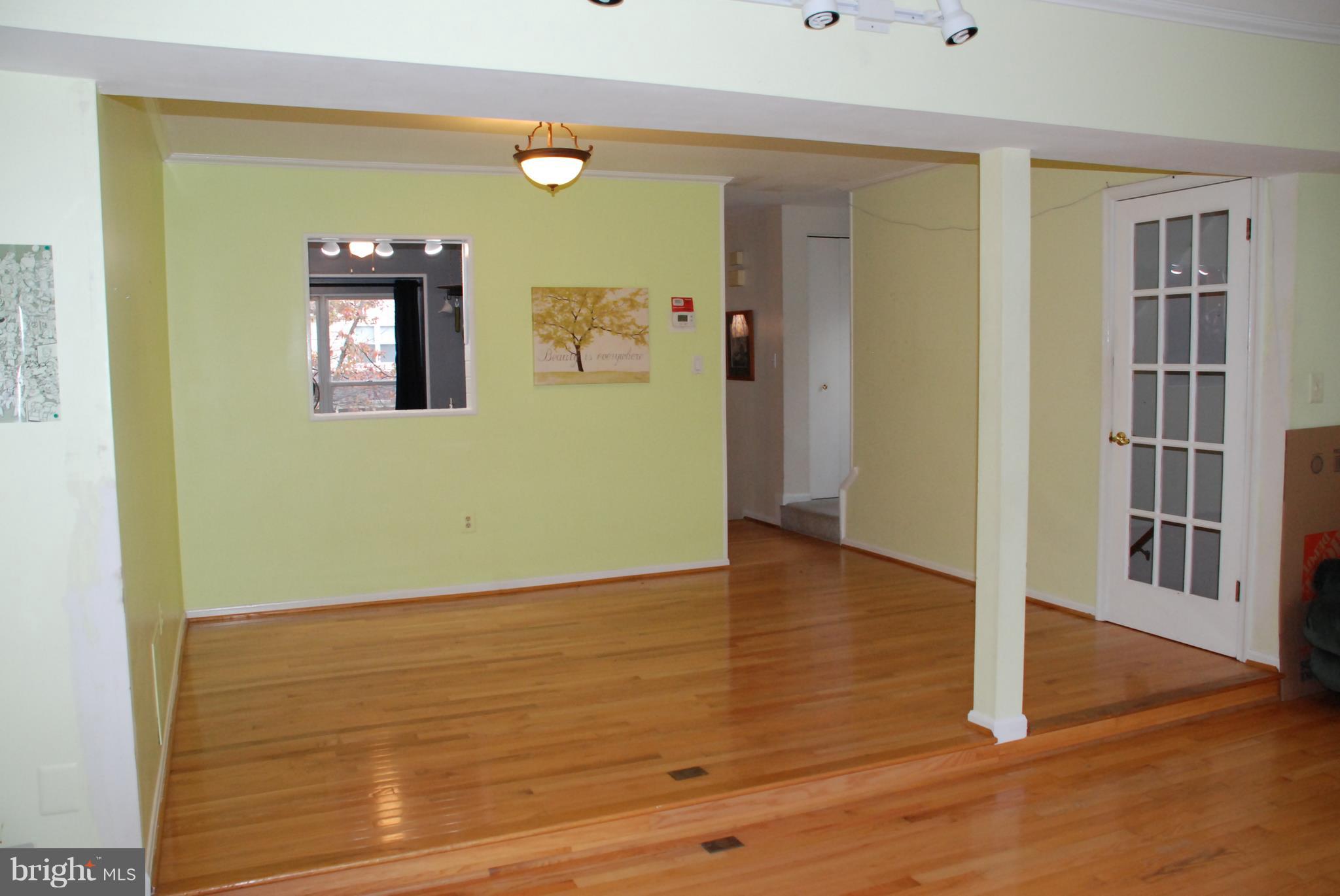 112 Kinsman View Circle Silver Spring, MD 20901 - Photo 9 of 20 Dining Room