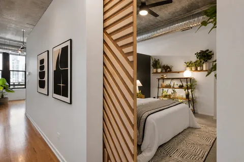 $325,000 | 849 North Franklin Street, Unit 1115, Chicago, IL 60610