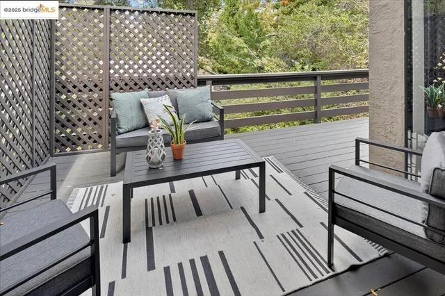 $1,148,000 | 97 Clarewood Lane, Oakland, CA 94618