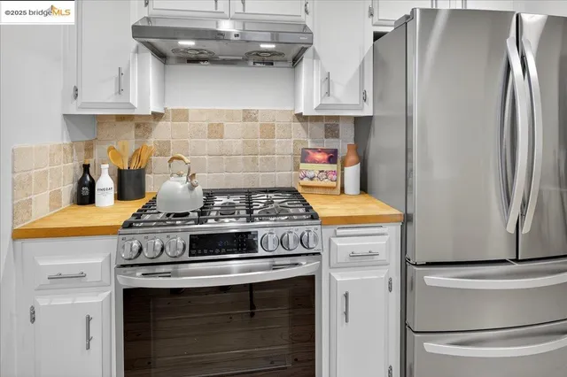 $1,148,000 | 97 Clarewood Lane, Oakland, CA 94618