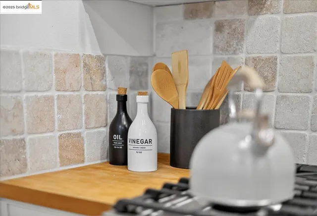 $1,148,000 | 97 Clarewood Lane, Oakland, CA 94618