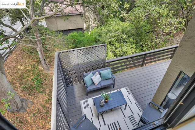 $1,148,000 | 97 Clarewood Lane, Oakland, CA 94618