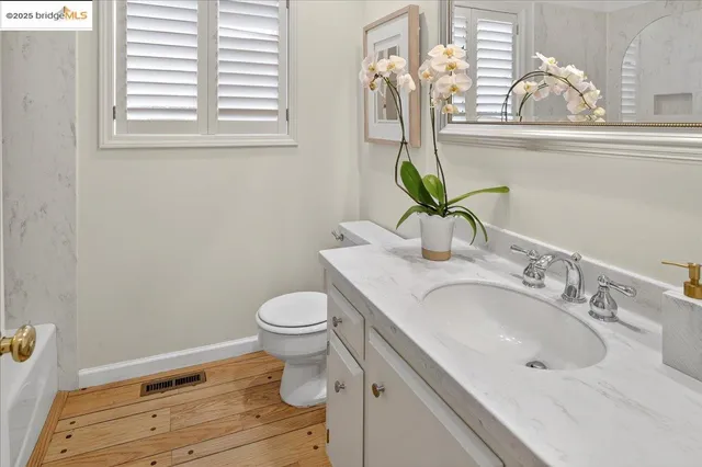 $1,148,000 | 97 Clarewood Lane, Oakland, CA 94618