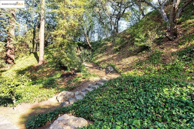 $1,148,000 | 97 Clarewood Lane, Oakland, CA 94618